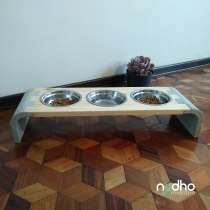 Mi Proyecto del curso: Comedor para mascotas en madera pino y concreto. Un progetto di Design e creazione di mobili di Nydho Inventivo - 12.08.2020