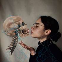 Anatomía humana. Art Direction, Digital Illustration, and Fine-Art Photograph project by Andrea H Paulín - 08.18.2020