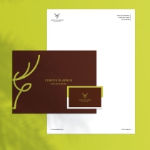 Mi Proyecto del curso: Diseño de logotipos: síntesis gráfica y minimalismo. Un proyecto de Br, ing e Identidad, Diseño editorial, Diseño gráfico y Diseño de logotipos de Alberto Moreno López - 10.12.2020