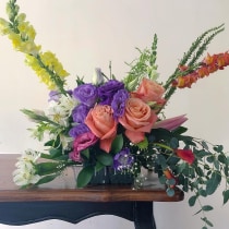 Mi Proyecto del curso: @floresbravas arreglo floral para mesa. Un proyecto de Creatividad y Fotografía con móviles de kweinborn - 20.12.2020