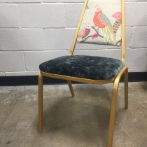 Mi Proyecto del curso: Restauración y tapizado de sillas. Um projeto de Artesanato, Design e fabricação de móveis, Design de interiores, DIY, Marcenaria, Upc e cling de Sofia Morales - 19.05.2021