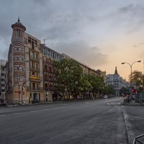 Mi Proyecto del curso: Fotografía arquitectónica de la Casa de las Bolas. Madrid.. Projekt z dziedziny Fotografia,  Fotografia plenerowa i Fotografia architektur użytkownika Juan de Dios Tallo Niño - 22.07.2021