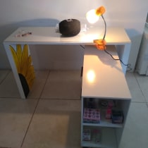 Mi Proyecto del curso: Mesa para uñas. Un proyecto de Diseño, creación de muebles					, Diseño industrial y Retail Design de Grecia Gabriela Macias Mondragon - 02.07.2020