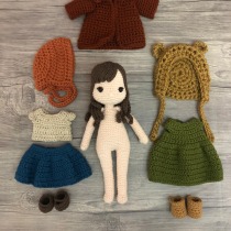 Mi Proyecto del curso: Amigurumi: diseño de ropa, pelo y complementos. Un proyecto de Artesanía, Diseño de juguetes, Tejido, Crochet y Amigurumi de Osbelia Moreno García - 28.09.2021