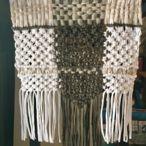 My project in Introduction to Macramé: Creation of a Decorative Tapestry course. Accessor, Design, Arts, Crafts, Interior Design, Decoration, Fiber Arts, and Macramé project by Cristina Girao Feo Torres - 11.06.2021