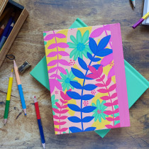 My project in Botanical Patterns in a Sketchbook: Conquer the Blank Page course. A Illustration, Pattern Design, Botanical Illustration, and Sketchbook project by Ayelet kasis - 01.05.2022
