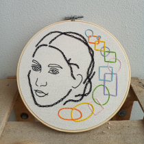 Mi Proyecto del curso: Retrato lineal bordado. Un proyecto de Ilustración de retrato, Bordado, Ilustración textil y Diseño textil de Maia Lopez Salinas - 15.12.2020