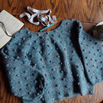 Mi Proyecto del curso: Crochet: diseña prendas y patrones con tejido circular. Un proyecto de Diseño de complementos, Moda, Diseño de moda, Tejido, DIY y Crochet de Valentina Urzua - 28.03.2022