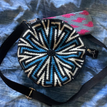 Mi Proyecto del curso: Tapestry circular: diseña patterns y complementos. Un proyecto de Diseño de complementos, Moda, Pattern Design, Tejido, DIY, Crochet y Diseño textil de pasi.vale - 06.04.2022