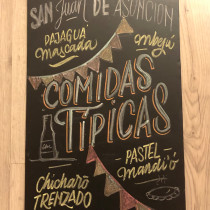 Mi proyecto del curso: Diseño y aplicación de lettering sobre pizarra para una fiesta de San Juan en Asunción.. Lettering, H, and Lettering project by Lorena Duarte - 06.28.2022