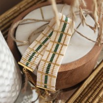 My project for course: Beaded Jewelry Design: Weave Elegant Patterns. Accessor, Design, Arts, Crafts, Jewelr, Design, and Fiber Arts project by Anastasiia Gurynenko - 07.13.2022