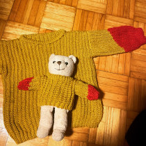 Mein Abschlussprojekt für den Kurs: Häkeln: Gestalte Kleidungsstücke mit nur einer Nadel. Un proyecto de Moda, Diseño de moda, Tejido, DIY, Crochet y Diseño textil de lorava - 11.11.2022