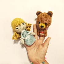 Mi proyecto del curso: Amigurumis: tejido de marionetas de dedo a crochet. Un proyecto de Crochet, Amigurumi y Diseño textil de Laura Bustamante - 24.11.2022