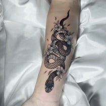 Meu projeto do curso: Tatuagem fine line: a sutileza da linha. Un proyecto de Ilustración, Dibujo y Diseño de tatuajes de Jaíne Busch - 01.12.2022