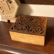 My project for course: Kumiko: Learn Japanese Woodworking Design. Accessor, Design, Arts, Crafts, Interior Design, DIY, and Woodworking project by Carey Holman - 01.17.2023