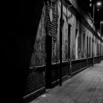 Mi proyecto del curso: Fotolibros: Ciudades Silenciadas  . Un proyecto de Fotografía, Diseño editorial y Encuadernación de mauriciobraver - 24.01.2023