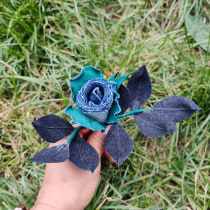 Final projects for the course Floral Textiles: Make 3D Accessories with  Denim (Svetlana Faulkner)