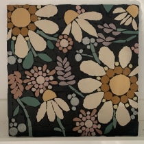 My project for course: Modern Mosaic Art: Make Floral Compositions with Tiles. Un proyecto de Artesanía, Diseño, creación de muebles					, Cerámica, Interiorismo y DIY de Kate Zeichner - 28.03.2023