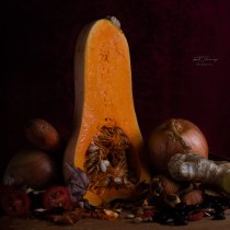 My project for course: Still-Life Photography: Create Dark and Moody Images. Product Photograph, Fine-Art Photograph, and Food Photograph project by Francois Thivierge - 04.20.2023