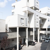 Piccoli e grandi quadrati bianchi: Roma 70. Un proyecto de Fotografía, Fotografía en exteriores y Fotografía arquitectónica de Isabelle Moro - 12.05.2023