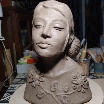 Mi proyecto del curso: Introducción a la escultura figurativa con arcilla. Un proyecto de Bellas Artes y Escultura de Verónica Rodríguez - 10.06.2023