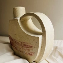 Mi proyecto del curso: Creación de tu primer jarrón en cerámica. Design de acessórios, Artesanato, e Cerâmica projeto de Nieves González Miquelarena - 20.06.2023