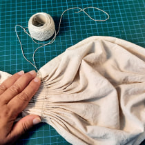Mi proyecto del curso: Teñido tie dye: llena de color tus prendas. Un proyecto de Artesanía, Moda, Diseño de moda, DIY, Teñido Textil y Diseño textil de Monica Rincon - 26.06.2023
