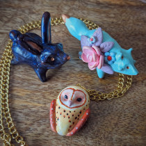 My project for course: Creating Jewelry with Polymer Clay. Accessor, Design, Jewelr, Design, and Ceramics project by sonic.pixel42 - 06.28.2023