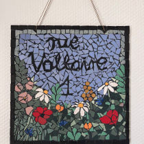 My project for course: Modern Mosaic Art: Make Floral Compositions with Tiles. Un proyecto de Artesanía, Diseño, creación de muebles					, Cerámica, Interiorismo y DIY de Natalia - 16.07.2023