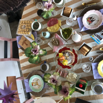 Estilismo de mesa: Desayuno de cumpleaños para mi hija. . Un proyecto de Artesanía, Cerámica, Interiorismo, Lifest y le de Cecilia Cuentas-Zavala - 13.05.2023
