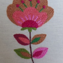 Meu projeto do curso: Técnica de bordado com ponto atrás. Embroider, Textile Illustration, and Textile Design project by Lilian Wünsch - 01.15.2024