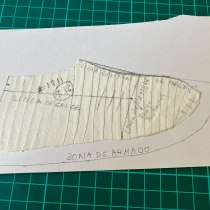 Mi proyecto del curso: Diseño y patronaje de calzado. Un proyecto de Diseño, Diseño de complementos, Moda, Diseño de calzado, Pattern Design y Diseño de moda de elenasalcedomail - 19.01.2024