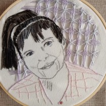 My project for course: Creation of Embroidered Portraits. Ilustração de retrato, Bordado, Ilustração têxtil, e Design têxtil projeto de Dineke Volschenk - 23.02.2024