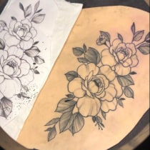 Meu projeto do curso: Tatuagem botânica com pontilhismo. Ilustração tradicional, Desenho de tatuagens e Ilustração botânica projeto de Querlane Maria - 16.03.2024