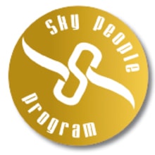 Sky People Program Logo. Design, Traditional illustration, and Advertising project by Laura Ramos Tirado - 03.11.2010