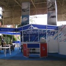 Stand Cubana de Aviación FIHAV 2004. Un proyecto de Diseño, Publicidad, Instalaciones y 3D de Nery Rodriguez Morffi - 01.04.2010
