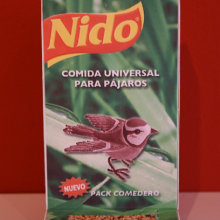 Propuesta de pack (dispensador + comedero) para la casa Nido.  projeto de Mar Salesi Massoni - 24.10.2011