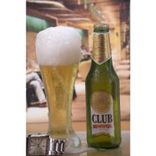Fotografia de cerveza (Hielo y espuma falsa). Un proyecto de Fotografía de Eduardo Antonio Aguirre Ubilla - 17.02.2012