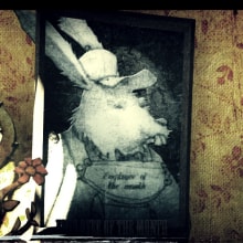 Haunted. Traditional illustration, Music, Film, Video, TV, and 3D project by Gianfranco Bonadies - 04.25.2012