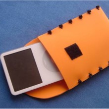 Orange Glove. Design project by Anna Tulleuda - 06.29.2012