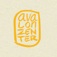 Logo and Web Desing Avalonzenter. Design, Traditional illustration, Advertising, Programming, Photograph, UX / UI & IT project by Ana Canet - 08.18.2012