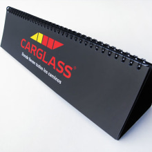 Calendario de oficina CARGLASS. Design, and Advertising project by Jorge Surroca Sallarés - 08.27.2012