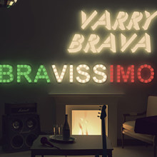Portada EP Varry Brava - Bravissimo Ein Projekt aus dem Bereich Design und 3D von Aaron Arnan - 15.04.2013