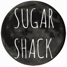 Logo SugarShack. Design project by Tomás Varela - 11.12.2013