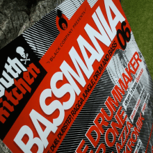 Bassmania | direccion de arte, carteles flyers y visuales en directo. Ilustração tradicional, Publicidade, e Música projeto de Soma Happy ideas & creativity - 26.11.2013