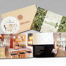 Diseño y Maquetación de Catalogos promocionales y U.I. de CD multimedia. Un proyecto de Diseño, Motion Graphics, UX / UI y 3D de Germán Blanco Méndez - 03.12.2013