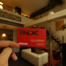 Tarjetas troquelado láser para Sinedie. Un proyecto de Diseño, Ilustración tradicional y Publicidad de Omán Impresores - 10.12.2013