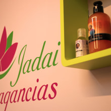 Fragancias Jadai. Advertising, and Photograph project by Tamara Ocaña - 05.15.2014
