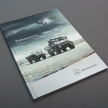 60 años Mercedes-Benz Unimog – libro de fotos del evento. Br, ing, Identit, and Editorial Design project by Katrin Horstkemper - 05.07.2011