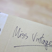 Miss Vintage (corporativo). Un proyecto de Publicidad, Cine, vídeo, televisión, Br e ing e Identidad de Manu Caballero - 18.09.2014